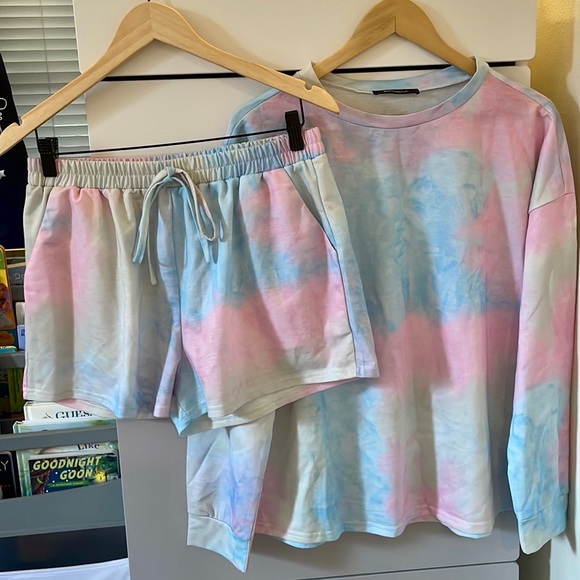 Vici Tie Dye top and short lounge pajama casual set - Picture 10 of 10